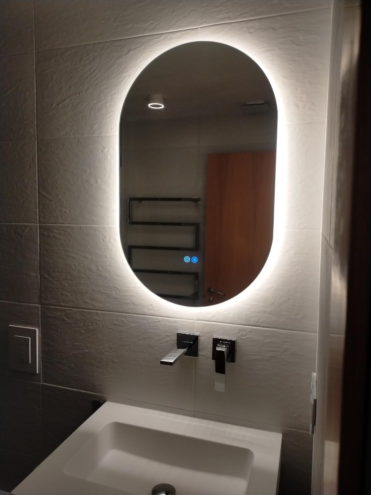 Espejo LED de Pared para Baño 80x60cm Espejo de Maquillaje RBG  Retroiluminado y Regulable 3 Luces de Color Antivaho Prueba de Explosión -  Costway